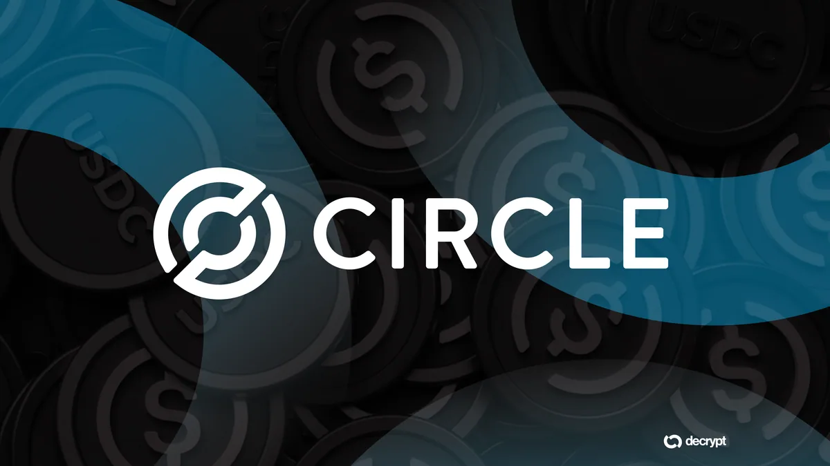 Логотип Circle на фоне цифровых финансовых иконок