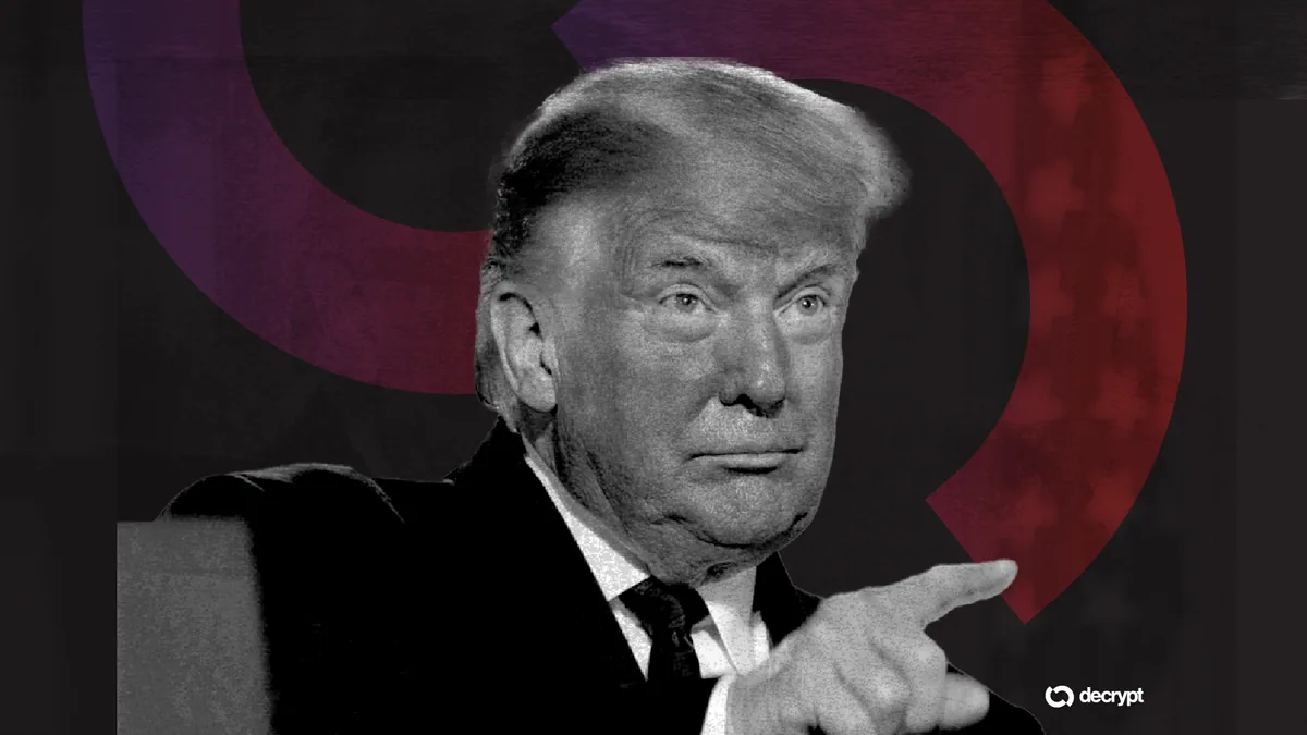 Дональд Трамп на фоне цифровых графиков и криптовалютных символов