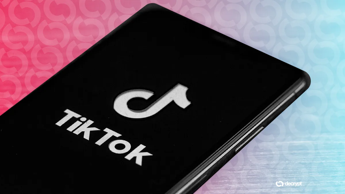 Пример AI-сгенерированного рекламного видео для TikTok и YouTube