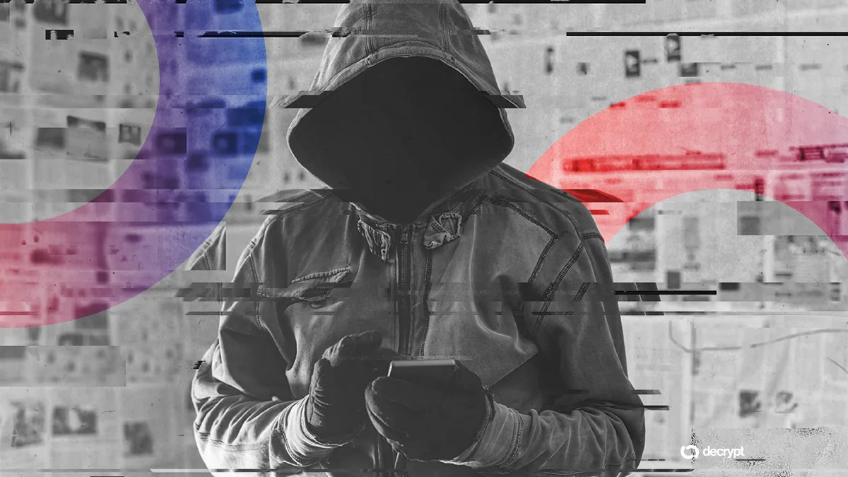 Аппаратный кошелек Coldcard на фоне кода и графиков кибератак